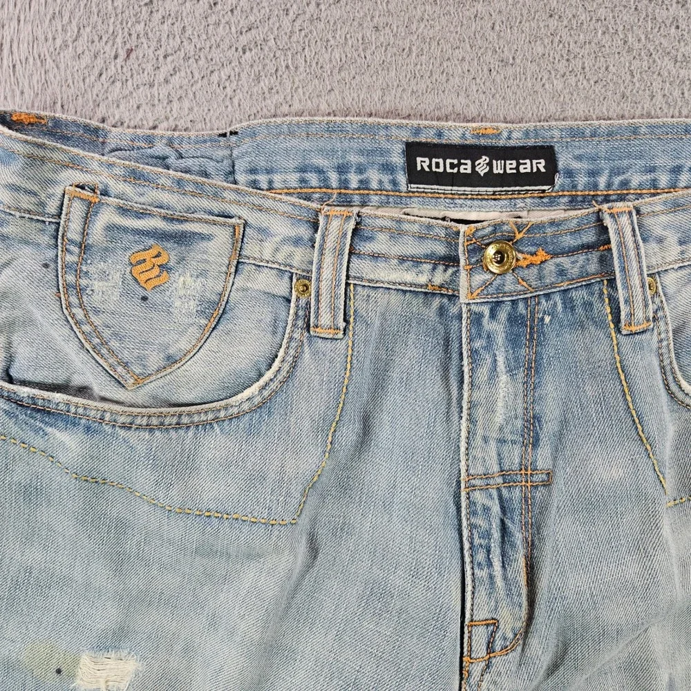 Rocawear Mens Light‎ Wash Distressed Paint Splatter Denim Jeans Size 38x34 Y2K